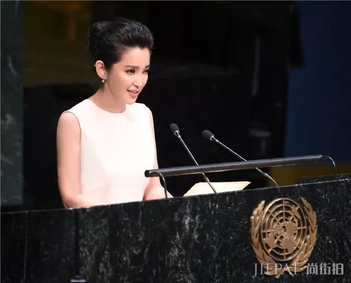 李冰冰新年愿望清单:离自己更近些…