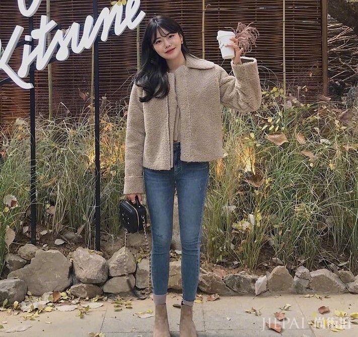 冬季这样穿,矮个子也可以拥有2米大长腿!