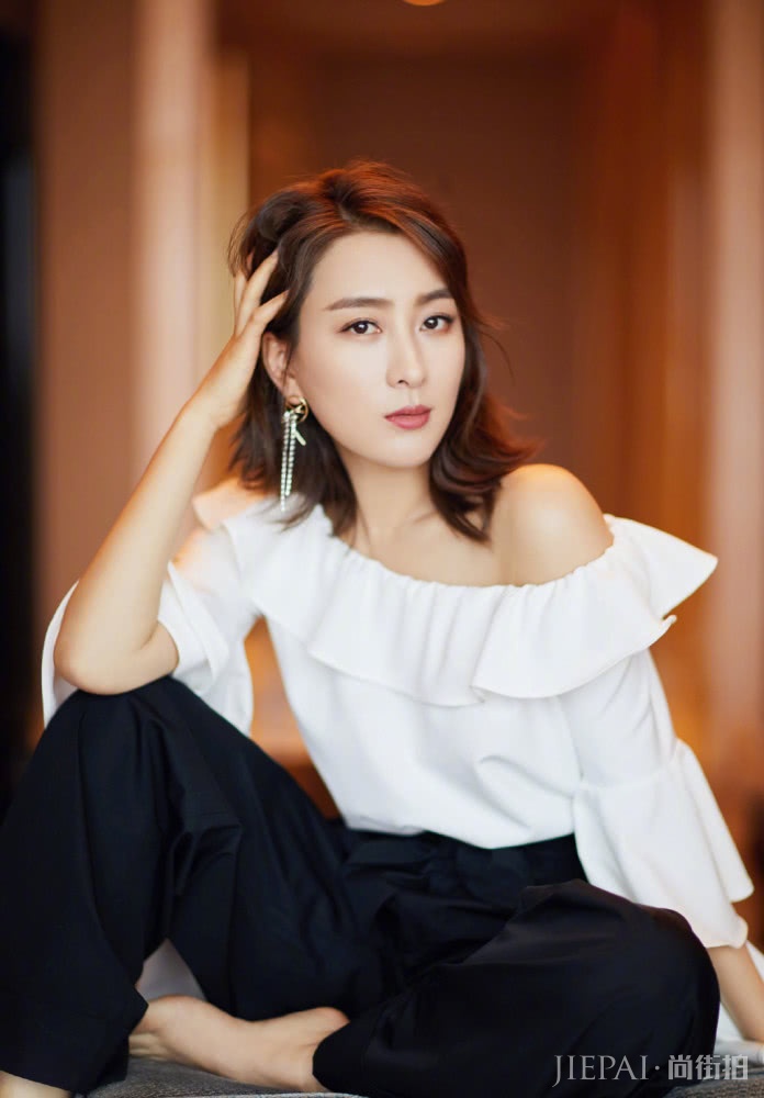 剪对发型的马苏更有魅力了,这次的短发减龄又高级