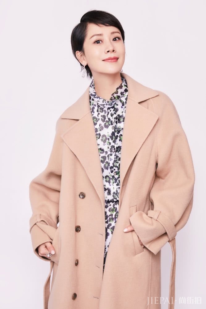 海清短发真惊艳,剪完重回少女,看完也想剪