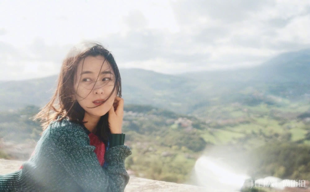 剪对发型的马苏更有魅力了,这次的短发减龄又高级