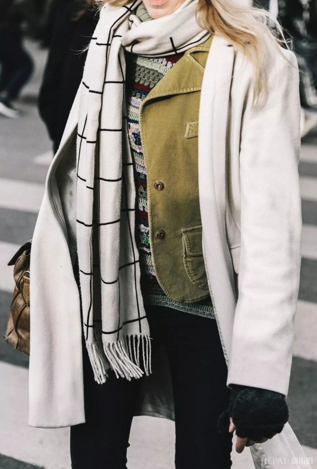 冬季两件外套一起穿才真正考验你的时髦功力！