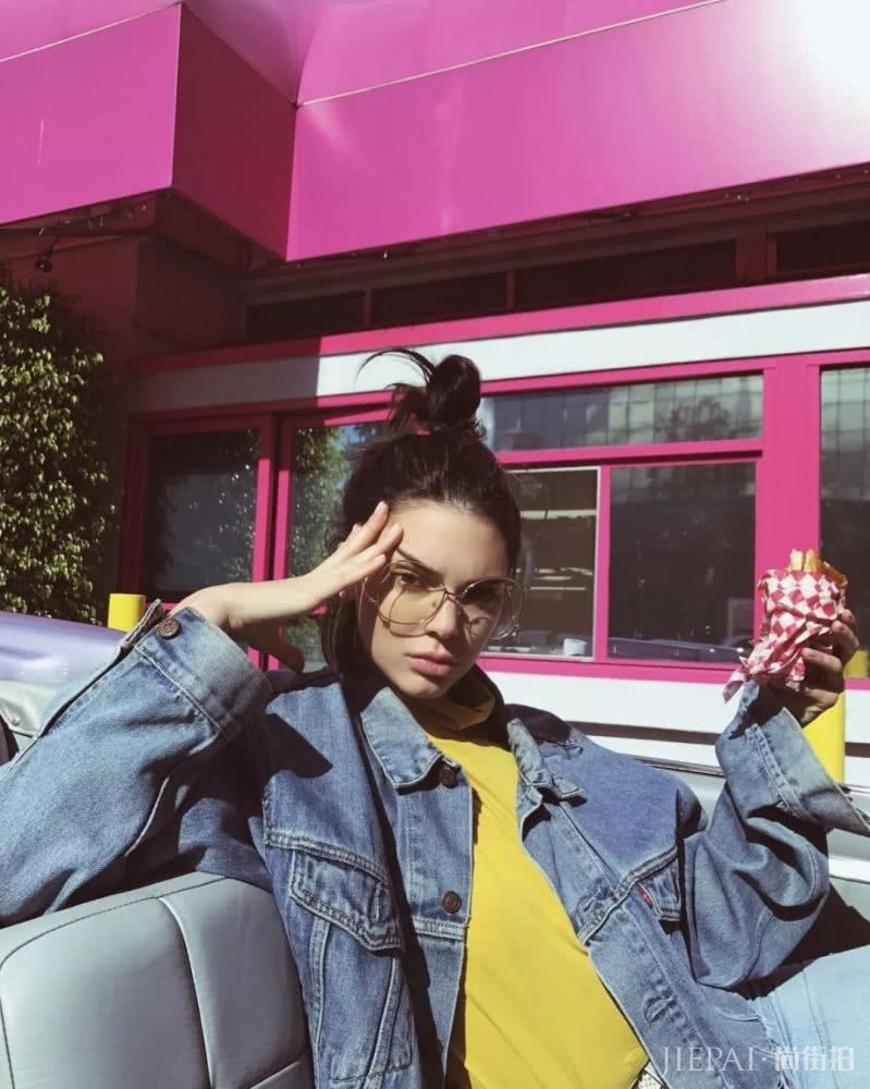 6个最火的拍照姿势，不修图也有大长腿！