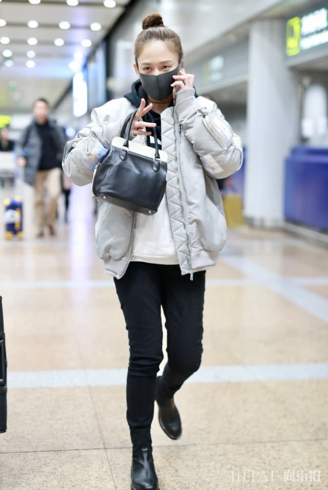 陈乔恩素颜亮相,皮肤细腻白到发光