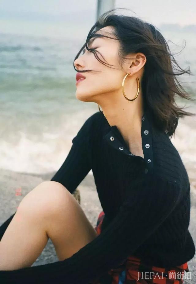 最显白的4个毛衣颜色 你穿对了吗?