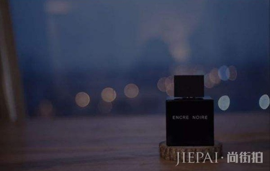 墨恋香水是什么调 深沉湿润的香根草