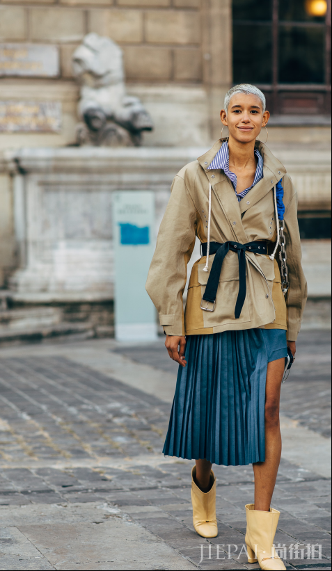 衬衫如何叠加穿出不一样的优雅复古风情