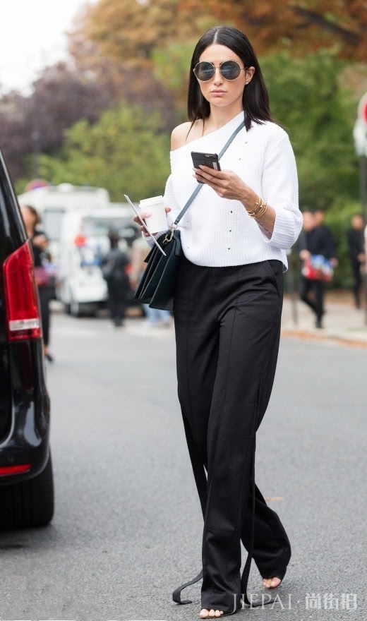 冬季穿上白色毛衣,气质感和高级感让你迅速提升