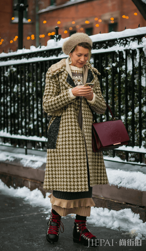 半身长裙配什么鞋子?个性混搭风用脚走出来