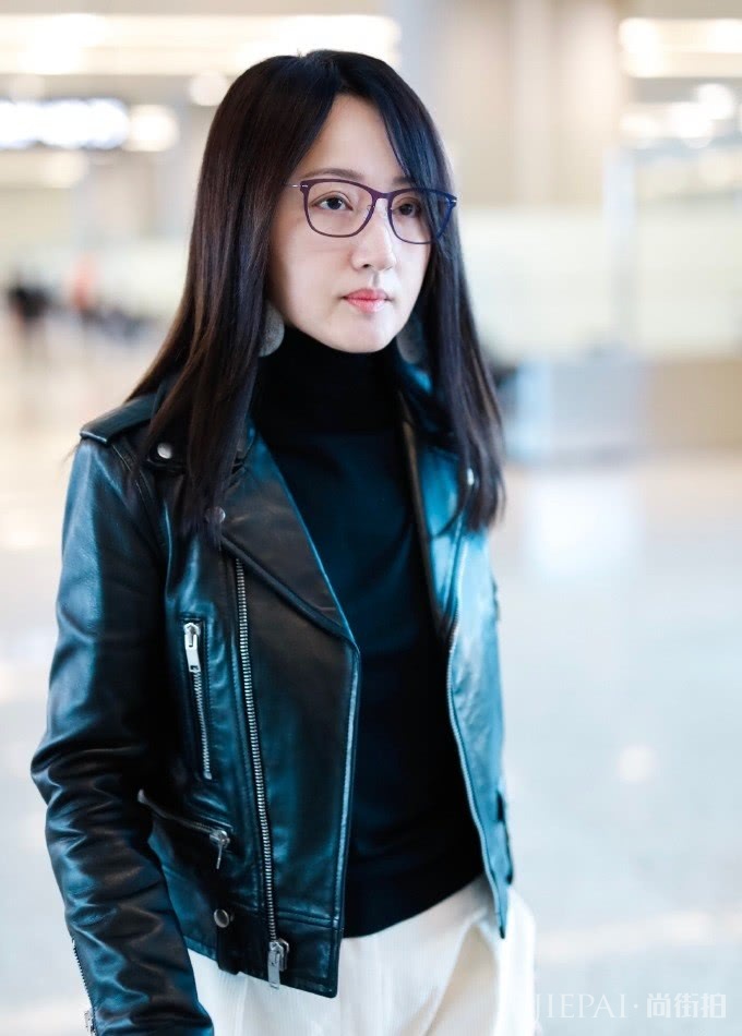 杨钰莹阔腿裤小短靴身高穿出了175的气场