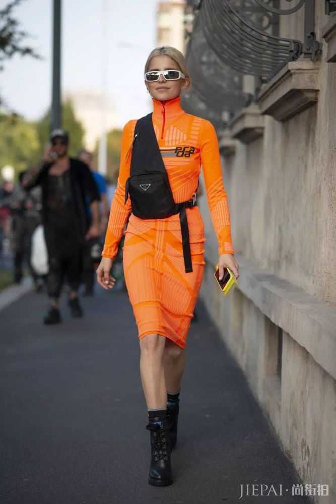 百里挑一!这个冬天你只需要一双短靴