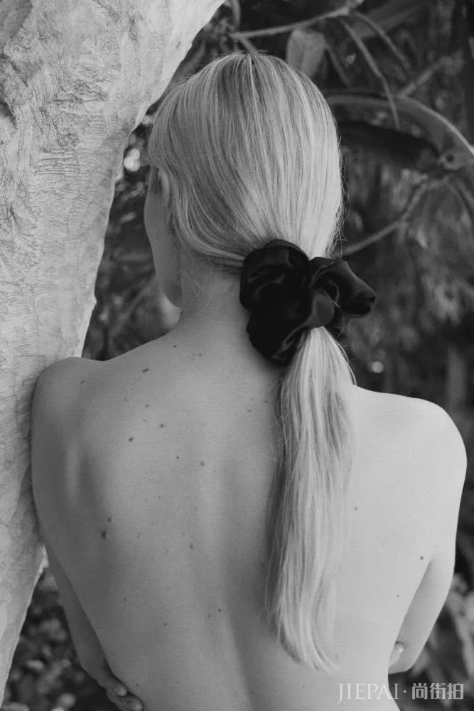 时尚圈太膨胀了吧 小时候1块钱的发圈现在卖到1000 凭什么