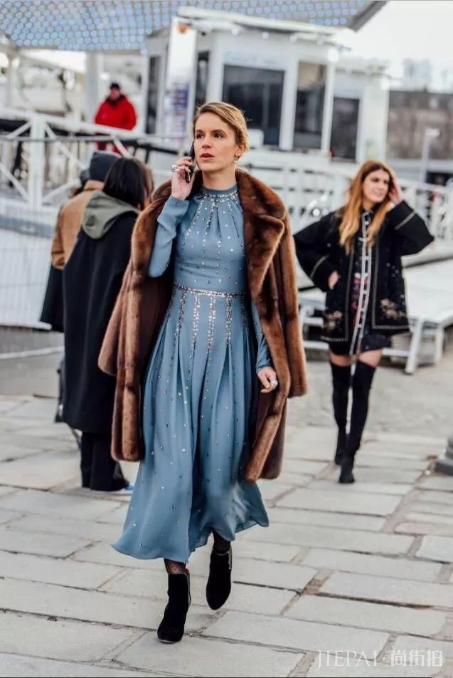 大衣+雪纺是冬天不能错过的LOOK！