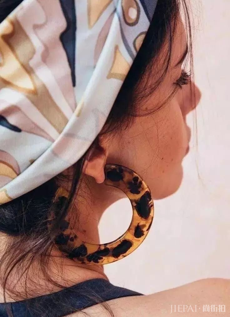 一秒变精致变高级的时髦单品，今年流行这个款！