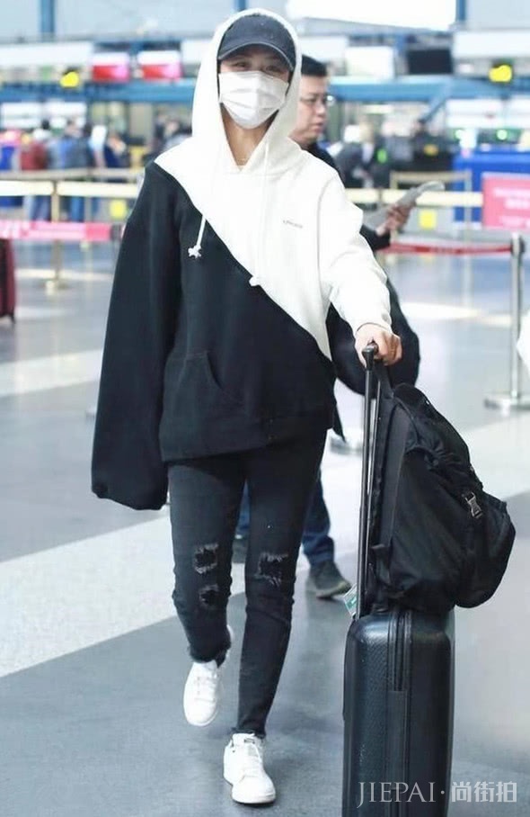 卫衣的7款搭配，穿上活泼又俏皮，怎么穿都好看