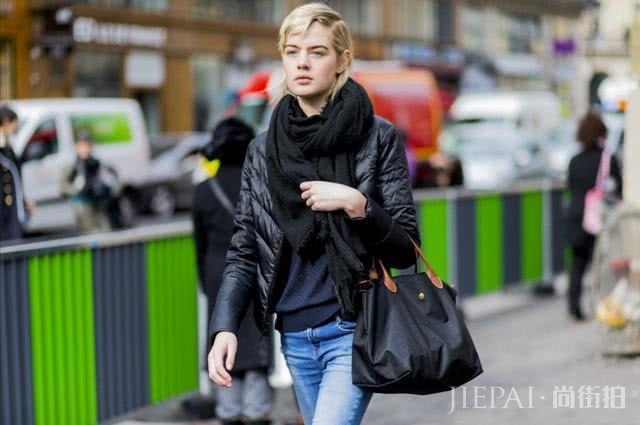 时尚实用耐看,2018年适合职场女性年底犒赏自己的五款包包