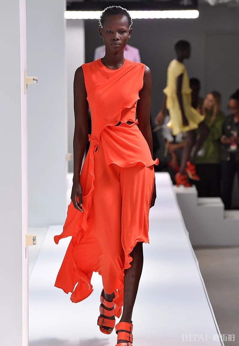 2019年度流行色珊瑚橙！