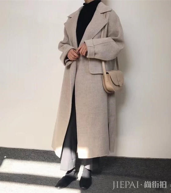 想在人群中脱颖而出?怎么能少了系带大衣