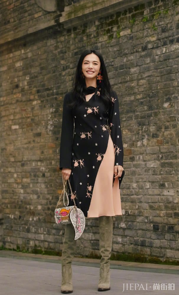 姚晨的“烟囱裤”超显瘦，130斤都可以不用怕！