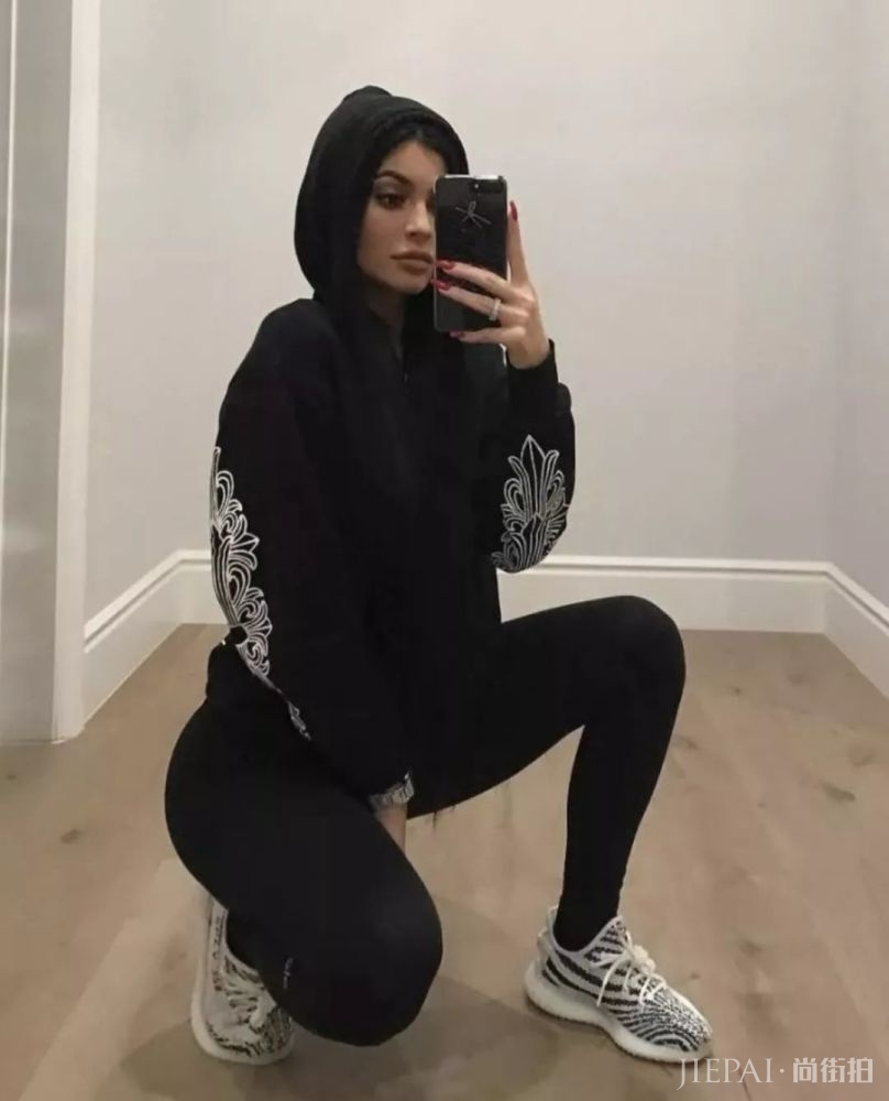 6个最火的拍照姿势，不修图也有大长腿！