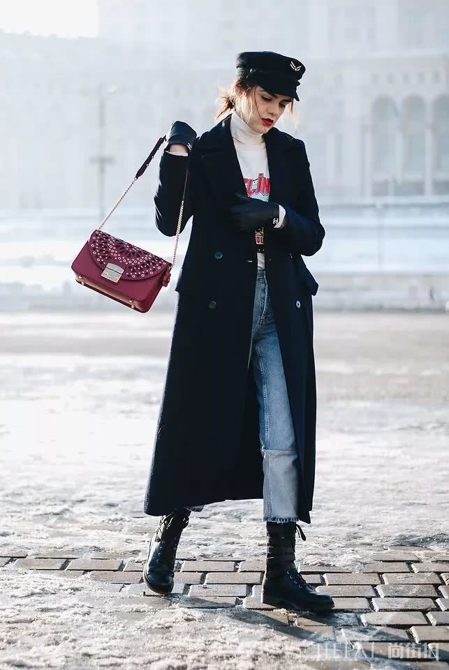 欧美街拍 大衣+牛仔裤+踝靴成冬季王炸组合！