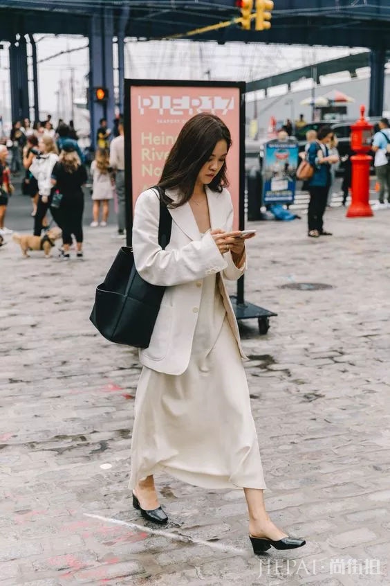 解决四大穿衣雷区，这个冬天化身气质精！