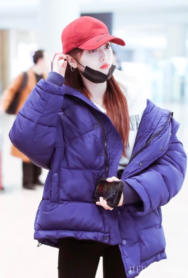 吴宣仪竟穿了双“沙漏鞋”,中间束那么紧不觉得勒?