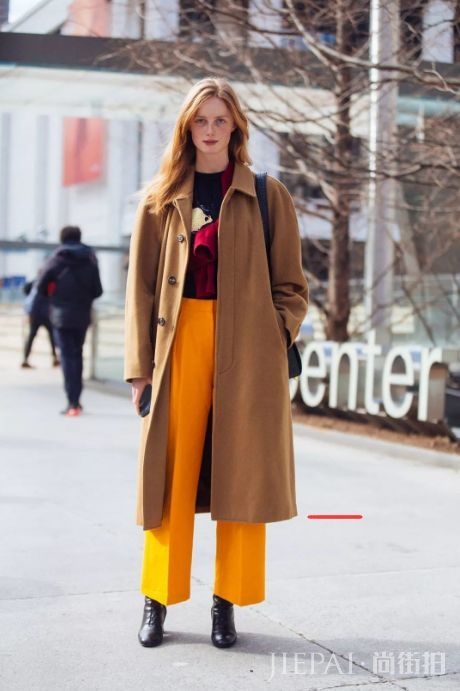 避开雷区 大衣+阔腿裤这样穿显矮又显胖!