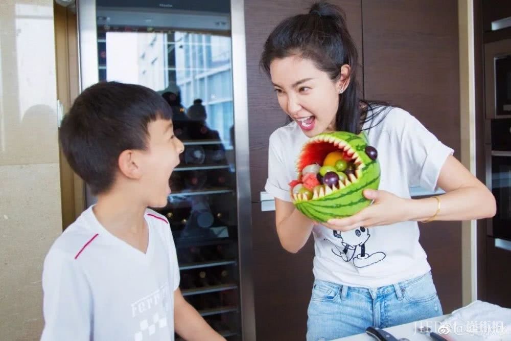 李冰冰新年愿望清单:离自己更近些…