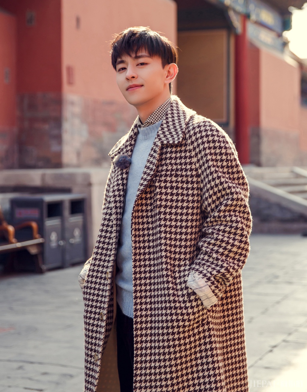 邓伦9套故宫造型，穿了一身奶奶绿！