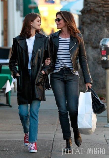 拥有50双匡威的欧阳娜娜,竟输给这位天才超模,3双匡威就赢了