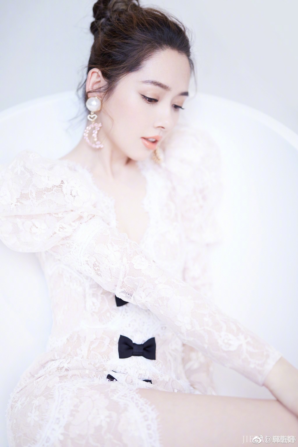 郭碧婷长发礼服简直又是女神范十足！