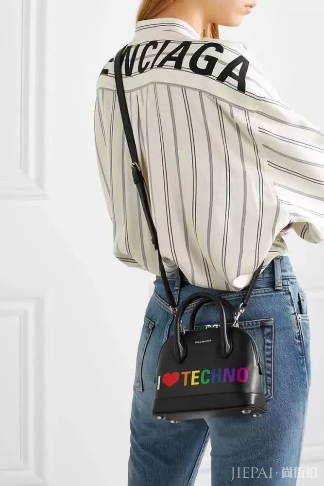 春节想穿的好看 你还需要这个包包