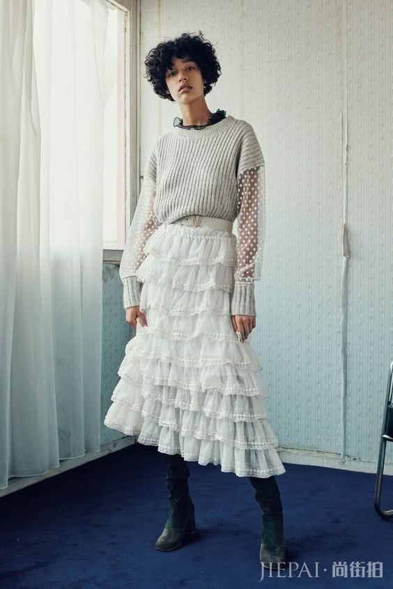 外套内搭的连衣裙有这些