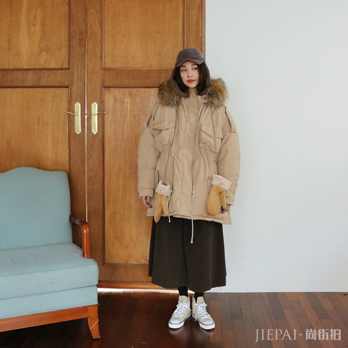 经典穿搭look 简约风格凸显甜美气质