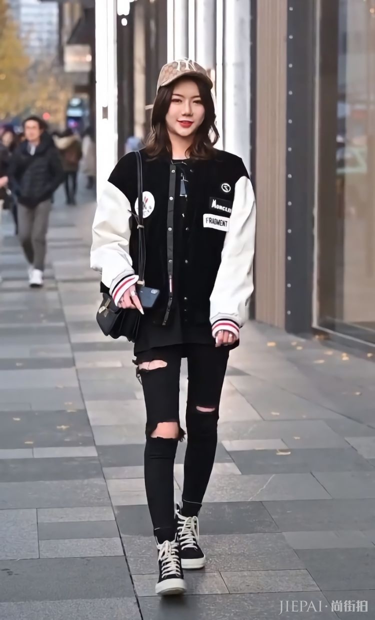 “蛋壳裤”随便搭都超显瘦,难怪越来越多人喜欢!