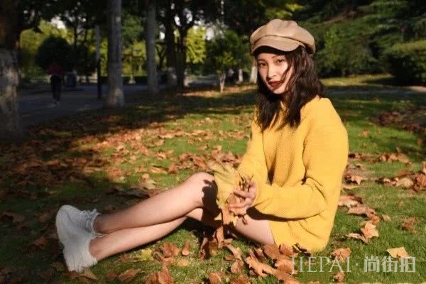 杨幂飘逸长发＋瓜子脸精致爆了，真的美极了！