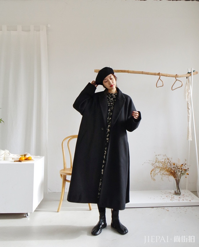 经典穿搭look 简约风格凸显甜美气质