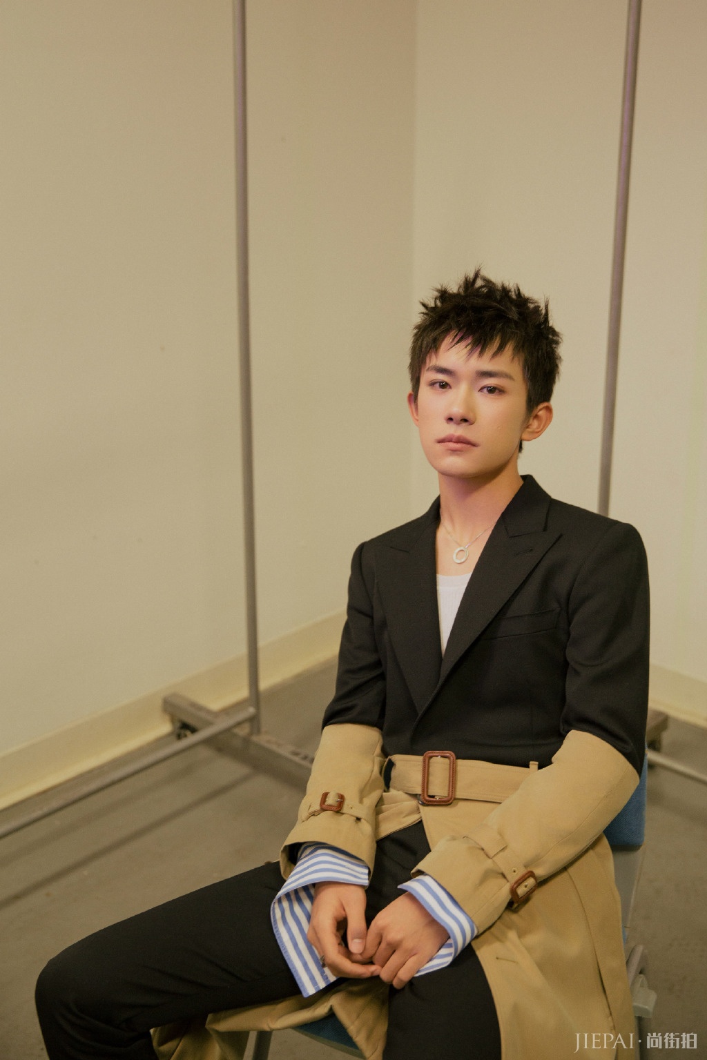 易烊千玺红绳西装流苏运动服,还有更炸场的吗?