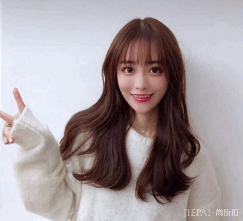 2019年“懒人烫”火了,中长发女生可以作参考!