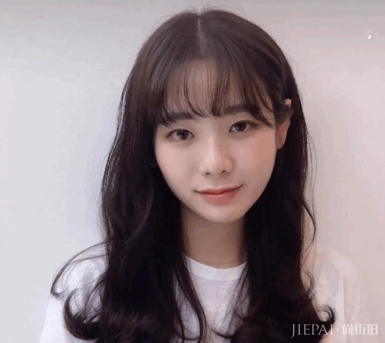 2019年“懒人烫”火了,中长发女生可以作参考!