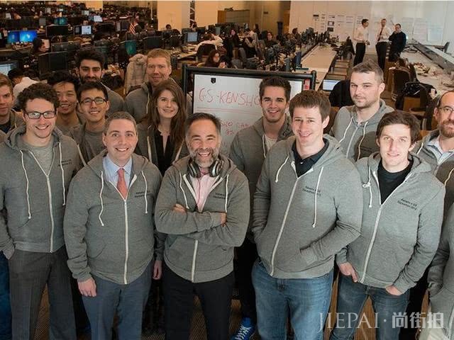 张小龙的硅谷着装密码,套头连帽卫衣加蓝色牛仔裤