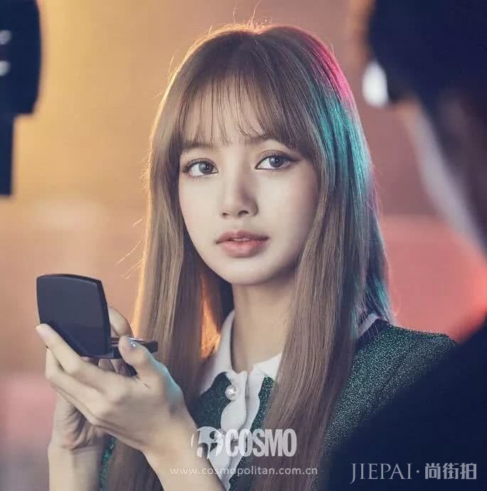 Lisa的新发色是小精灵吗！