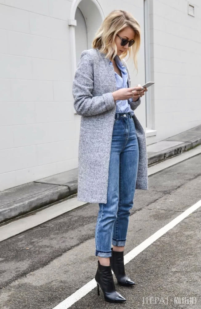 造型不够靓?黑色短靴来帮衬,尽显个性时尚范