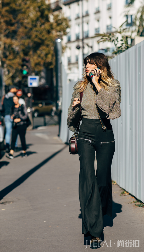 针织衫外套怎么搭配 做温暖柔软的优雅淑女