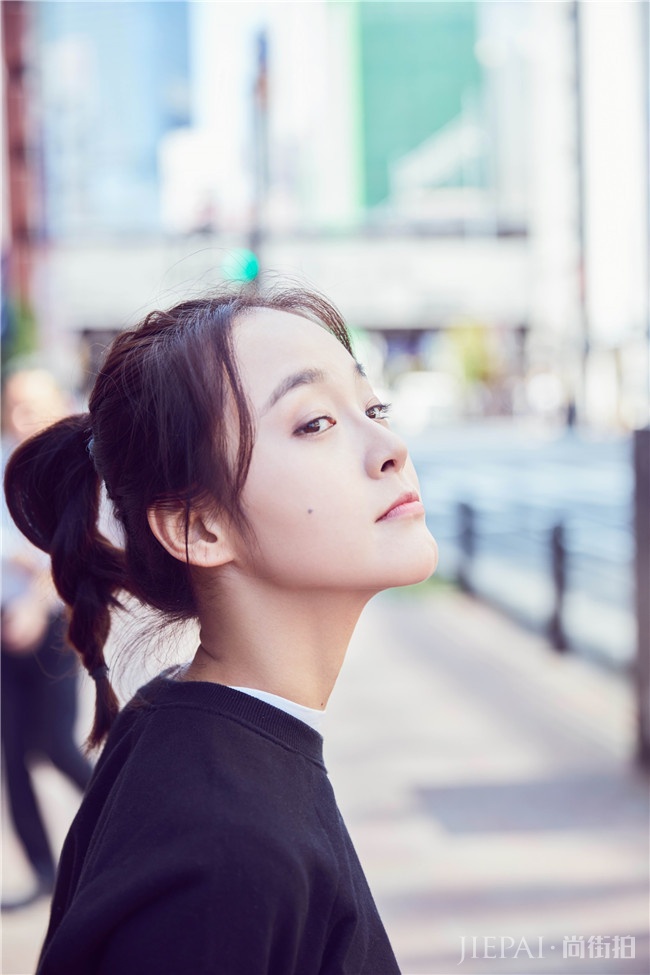 张佳宁甜美酷帅,冬日街拍来袭