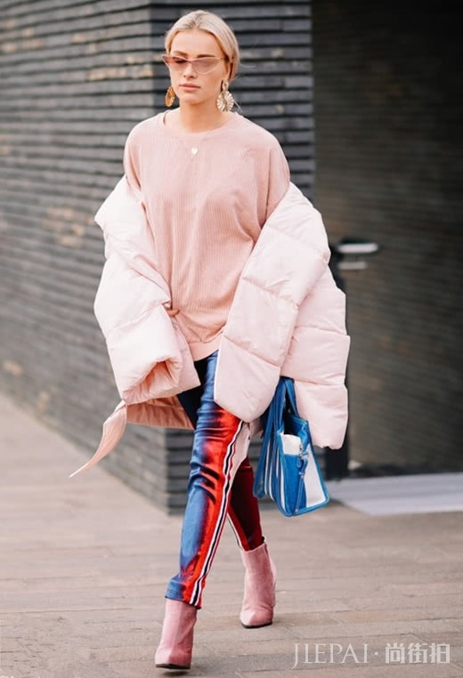 糖果色羽绒服,将寒冷一网打尽