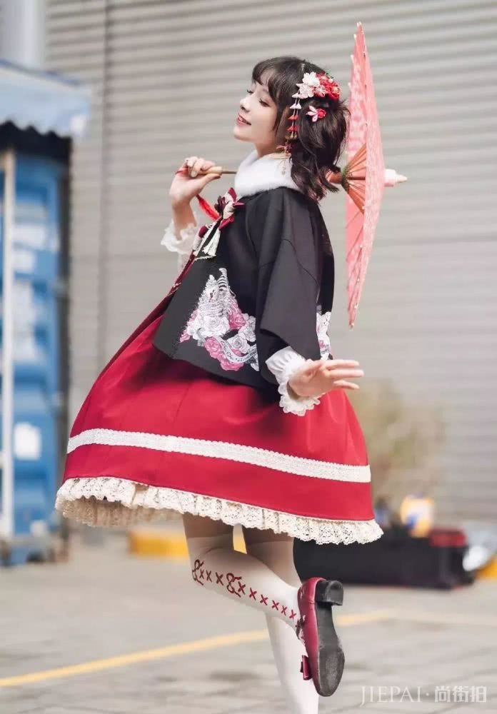 2019开年第一美日牌洛丽塔！模特居然是中国lo娘