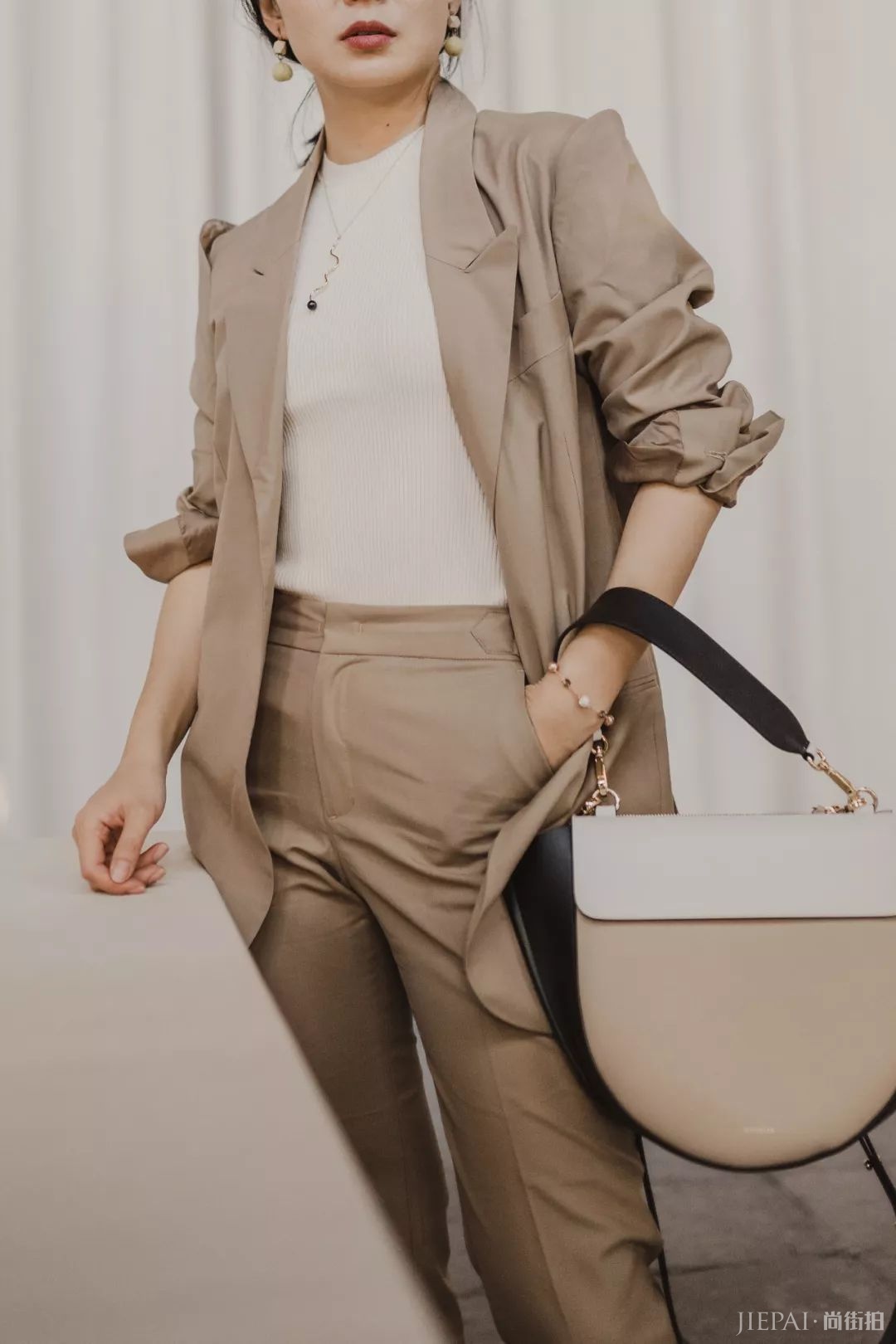 搭配师如何搭配各种衣服