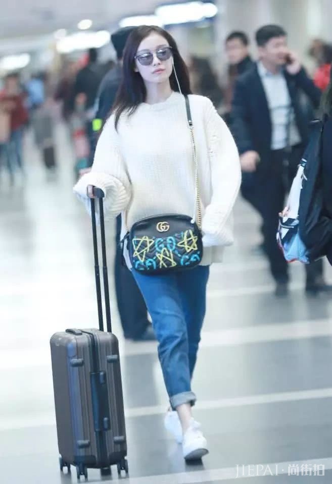 今年最火的毛衣是这件！